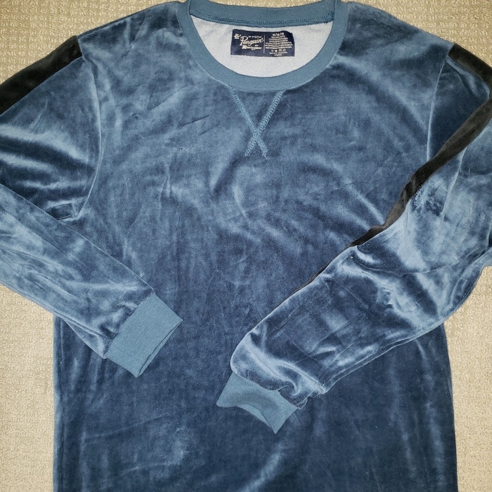 🆕️🚹Penguin🐧 crewneck velour sweatshirt, MED🔥